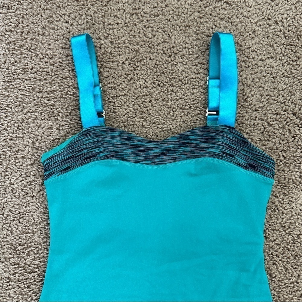 Lululemon Athletica Women's Teal Zeal Heart Shape Neckline Tank Top sz 4 - Picture 4 of 11